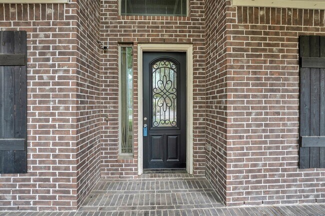 Building Photo - 6723 Mossridge Dr