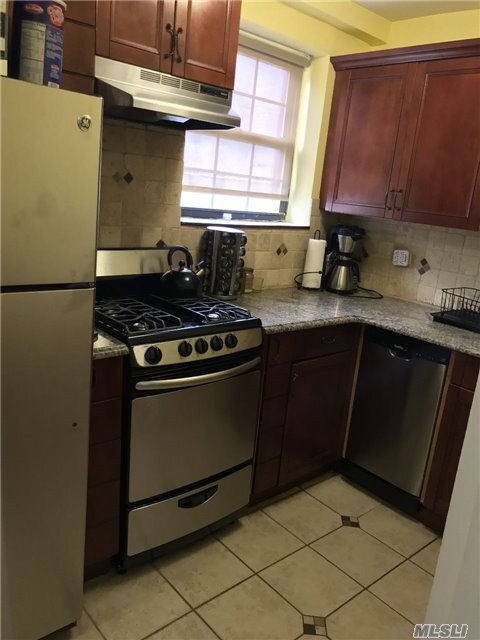 Foto del edificio - 78-36-78147 147th St