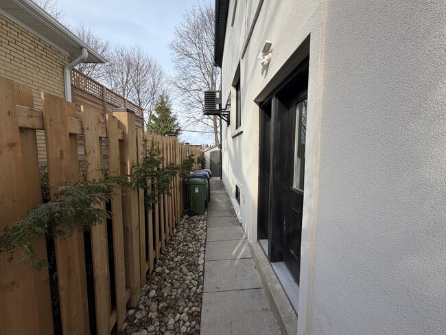 Building Photo - 25 Duffield Rd