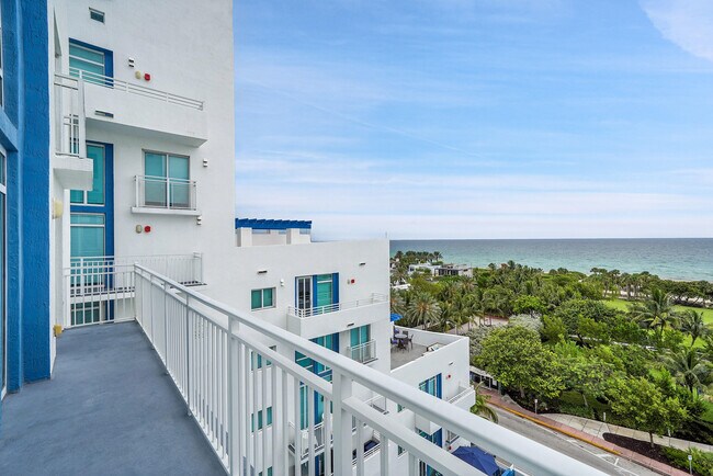Building Photo - 7600 Collins Ave