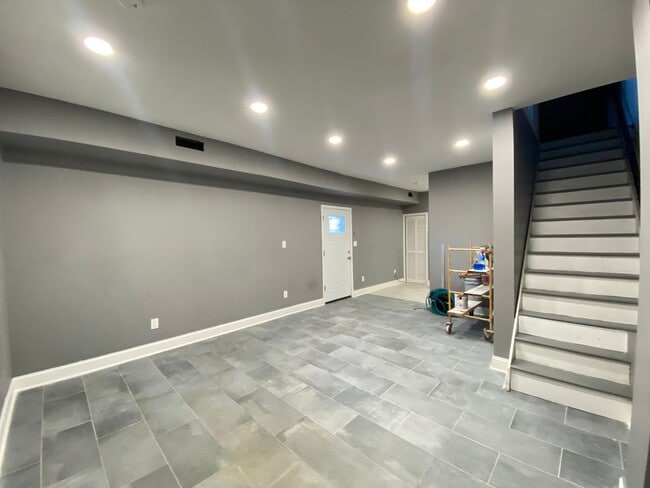 Building Photo - 1230 N 15TH ST