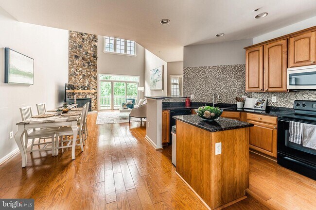 Building Photo - 8804 Endless Ocean Way