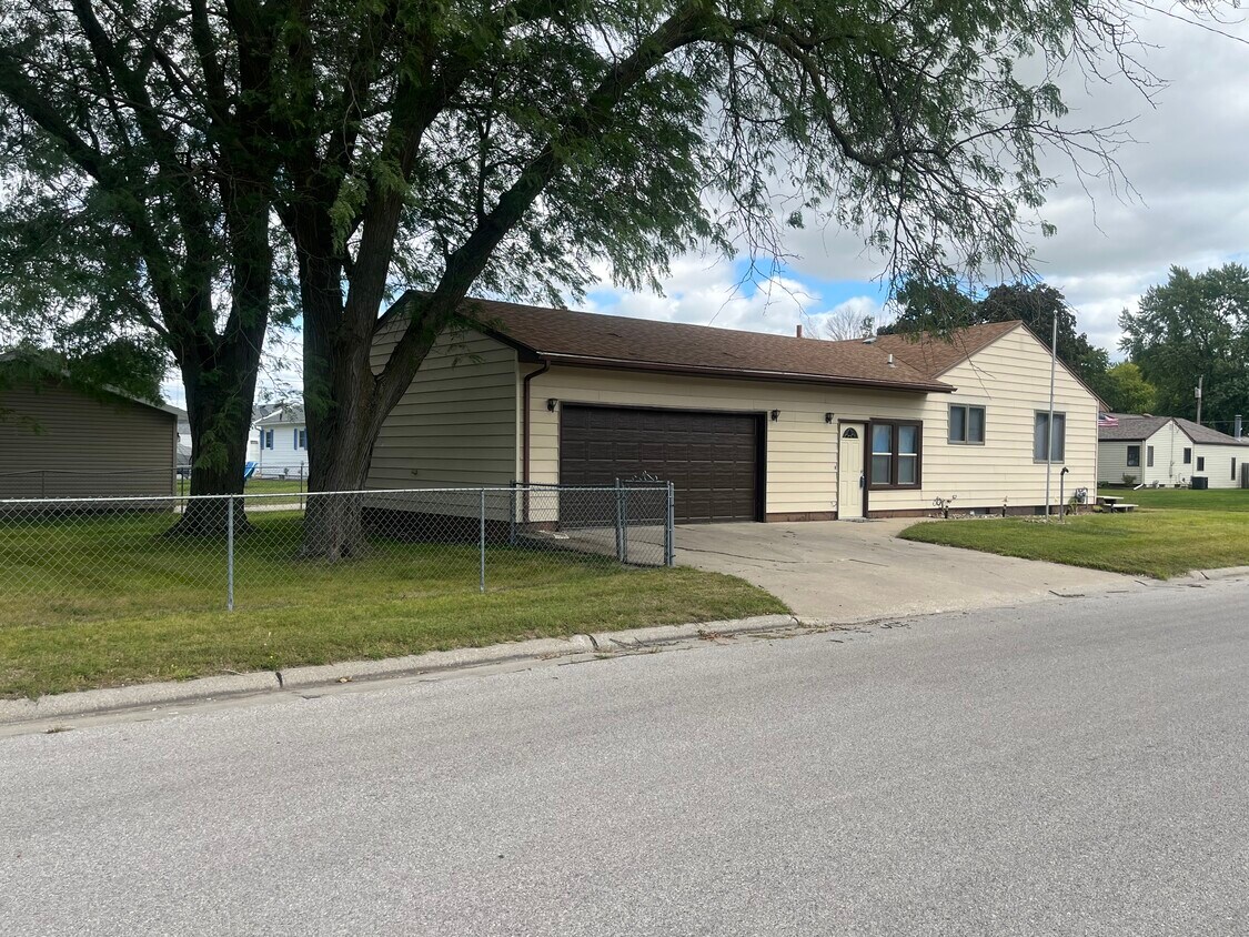 Foto principal - 922 S 26th St