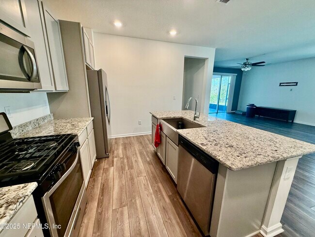 Building Photo - 13525 Brookwater Dr
