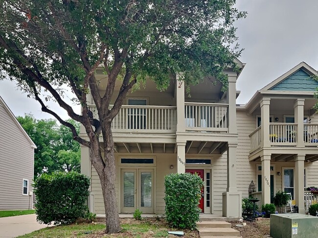 Move-In Special: Receive $750 OFF Your First Full Month's Rent with a Move-In on or Before July 3... - Move-In Special: Receive $750 OFF Your First Full Month's Rent with a Move-In on or Before July 3... Townhome