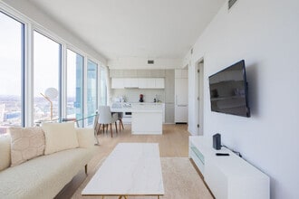 Building Photo - 1288 Rue Saint-Antoine O