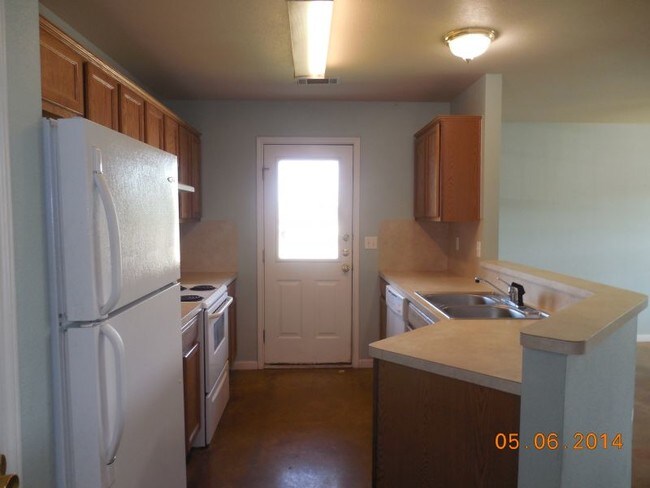 Building Photo - 295 Co Rd 4450
