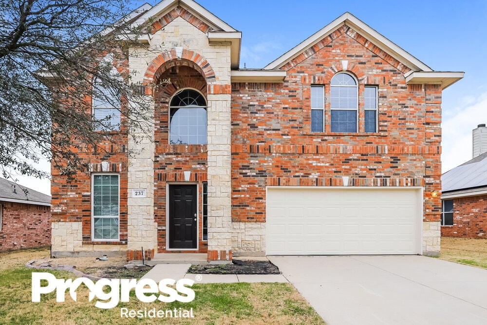 237 Hilltop Dr, Justin, TX 76247 House for Rent in Justin, TX