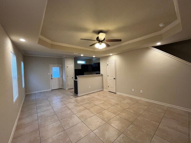 Foto del edificio - 6323 Luglio Lane #101, San Antonio, TX. 78244