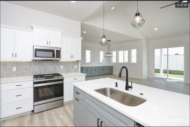 Building Photo - 2700 Bandon Dunes Ave