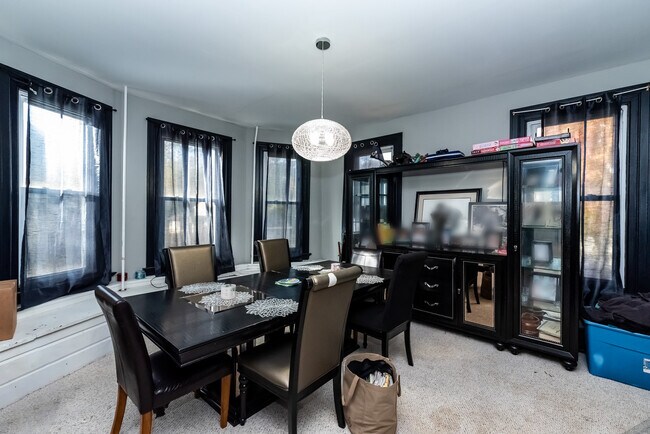 Dinning Room - 234 Vine St