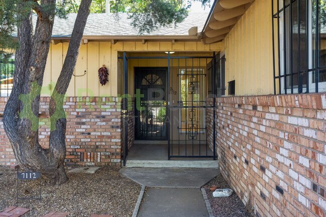 Building Photo - NEW UPGRADE:  REFRIGERATED AIR CONDITIONING!!