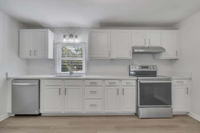 Foto del edificio - Charming 3-bedroom, 1-bath home!