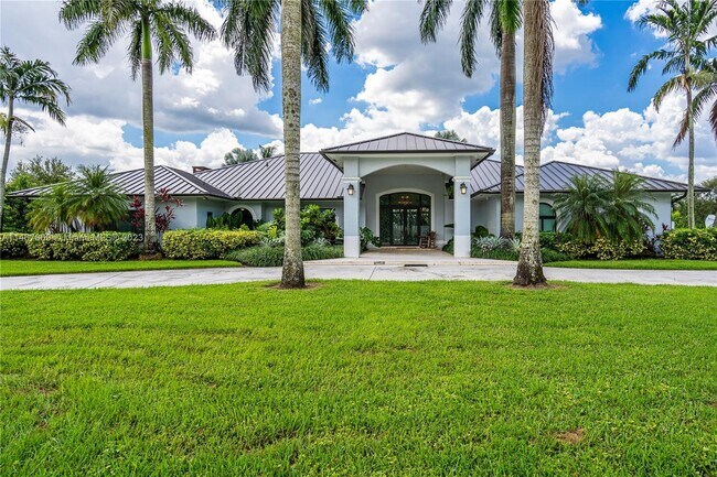 Foto del edificio - 16920 SW 192nd St