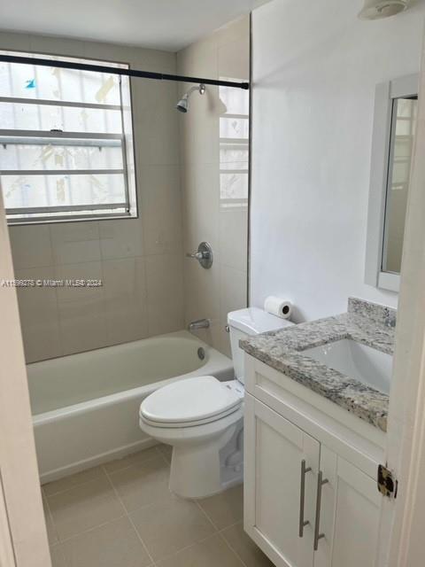 Foto del edificio - 7625 Harding Ave
