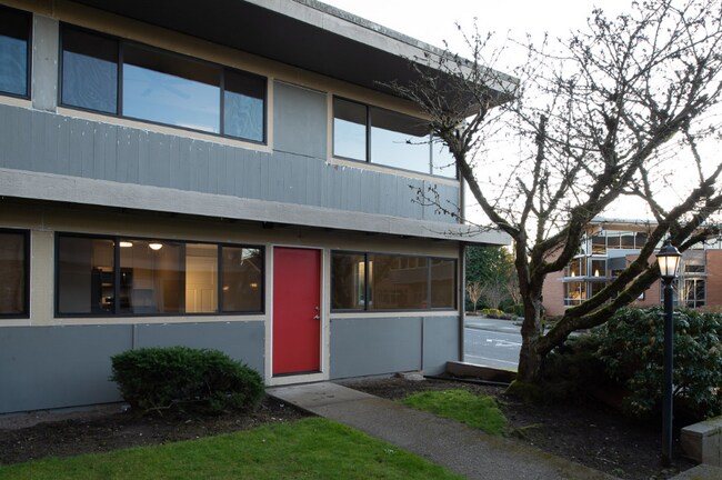 Building Photo - 546 156th Ave SE