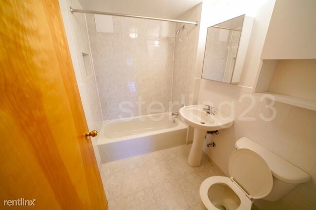 Foto del edificio - 3160-60 21st St