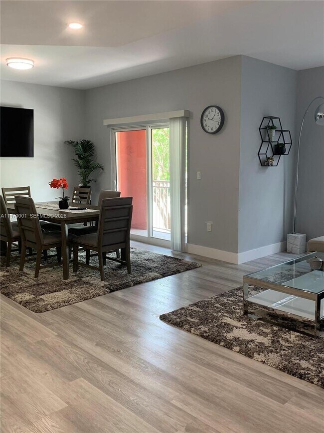 Foto del edificio - 10902 NW 83rd St