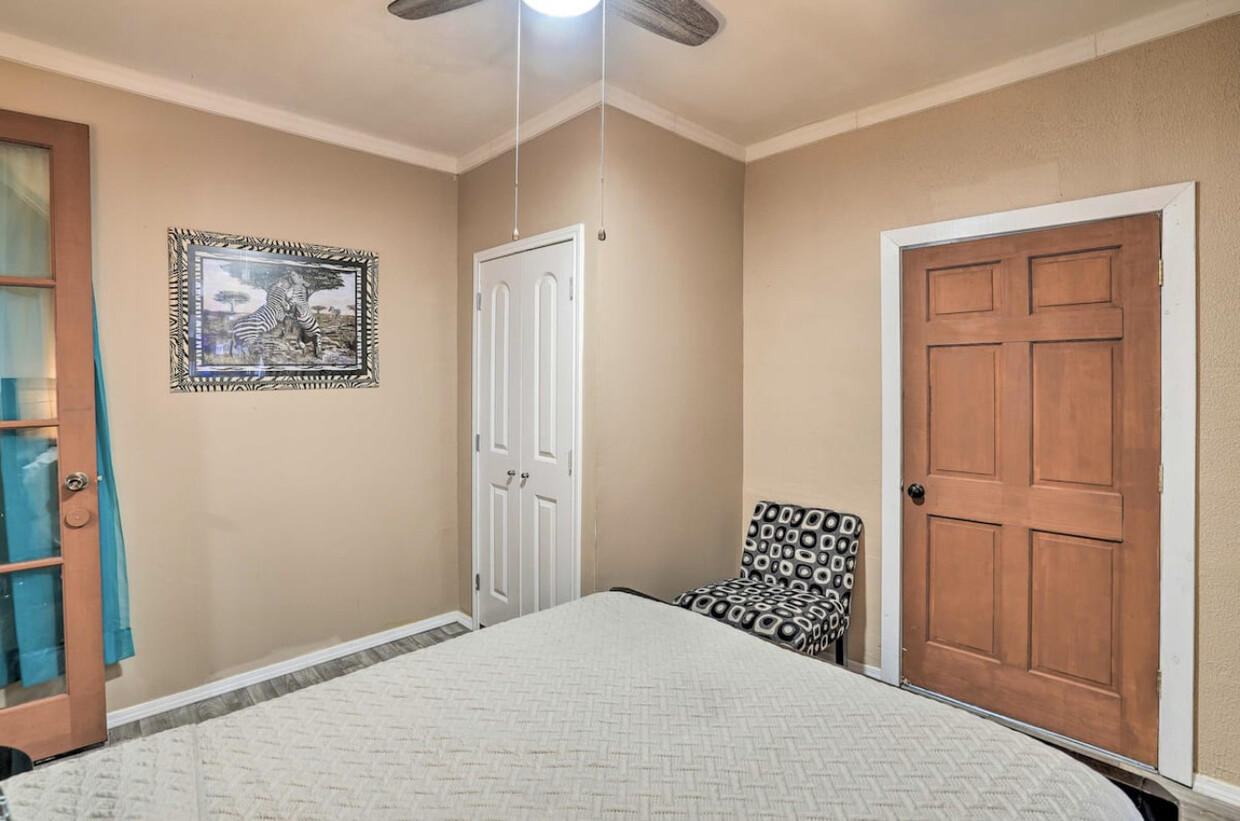 Building Photo - Cozy one bedroom