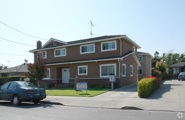 Building Photo - 48 Lester Ave