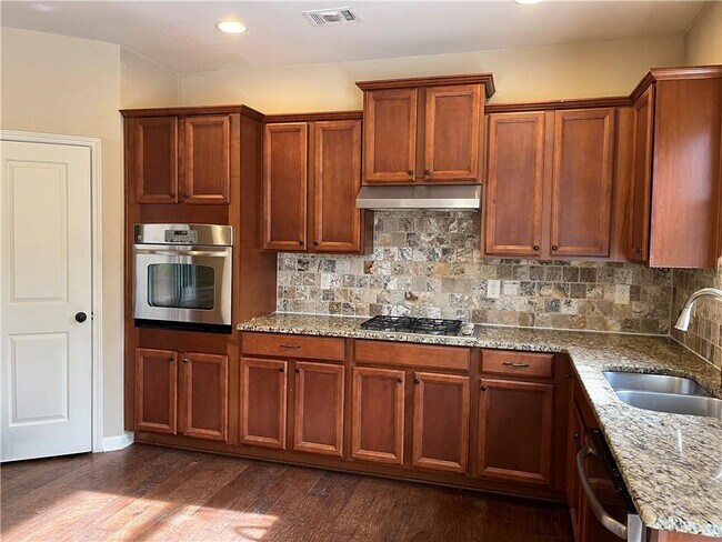 Building Photo - 8255 Majors Glen Ct