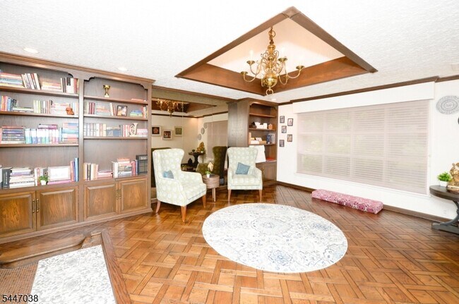 Foto del edificio - 38 Griswold Pl