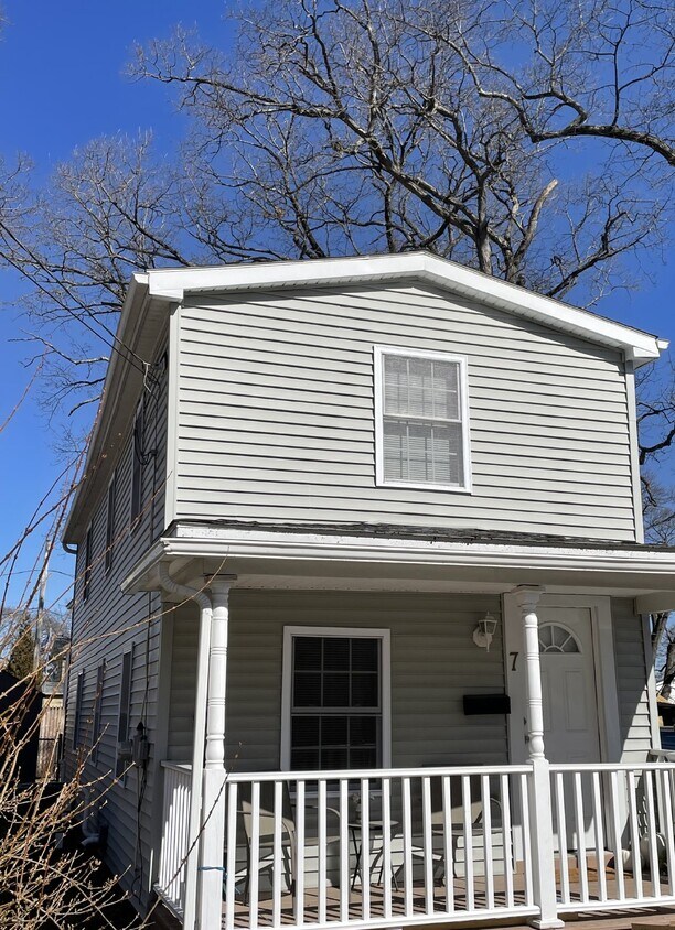 Primary Photo - Charming 2 Bed, 1.5 Bath Rental in Worcest...
