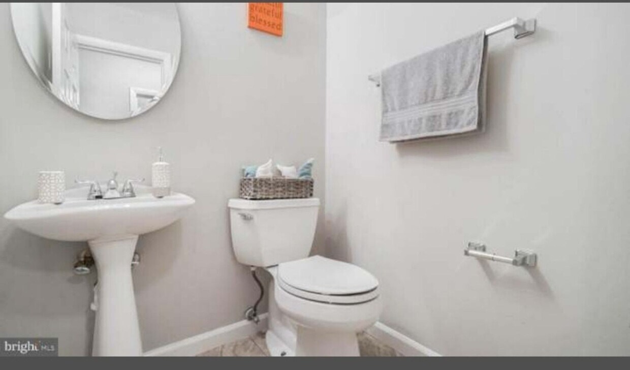 Foto principal - 1847 Hawk Ct