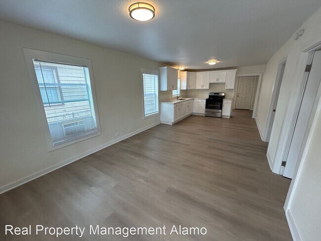 Foto del edificio - 2 br, 1 bath House - 215 Verne St