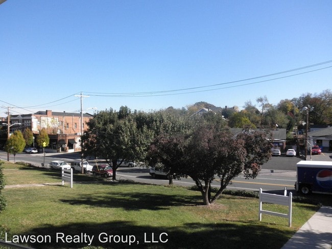 Building Photo - 2 br, 1 bath House - 1415 Grandin Road