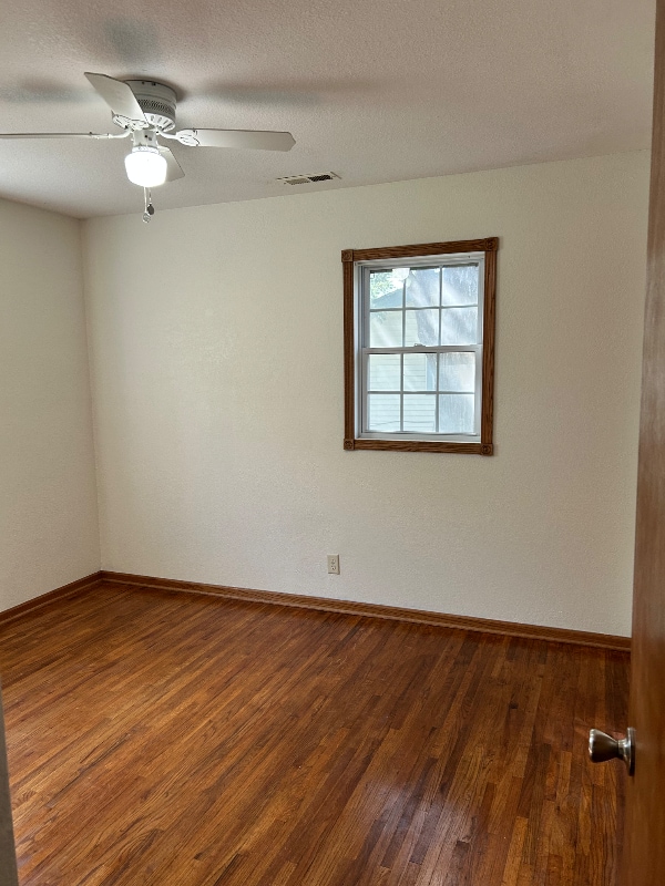 Foto del edificio - 430 Elm Ave
