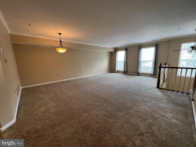 Building Photo - 5004 Doctorfish Ct