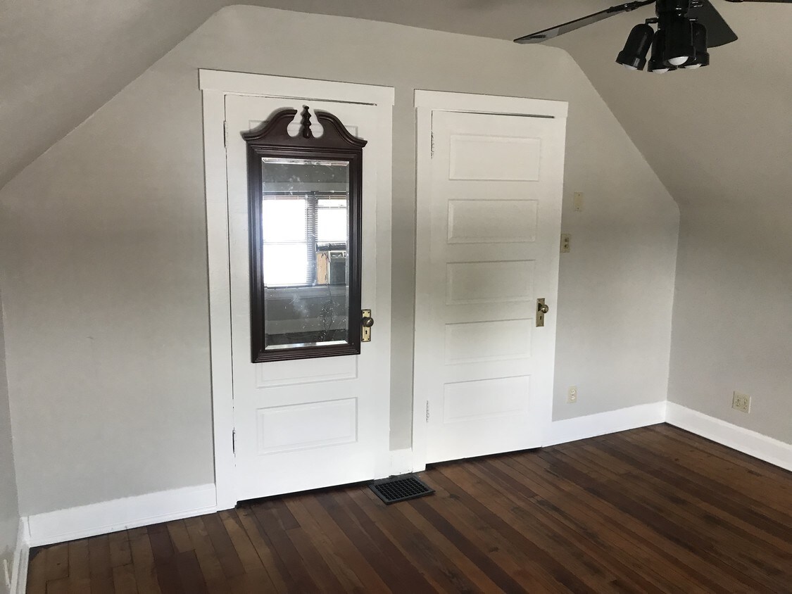 Foto del edificio - 517 Fortune Ave