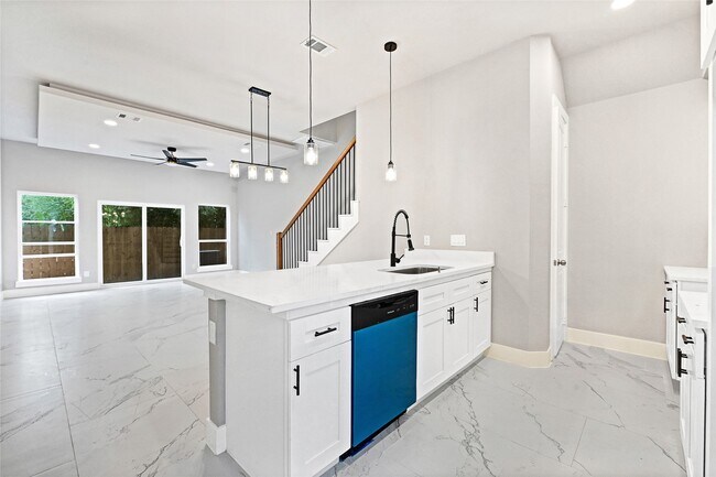 Foto del edificio - 7938 Angus St