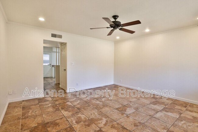 Foto del edificio - 3934 E Piccadilly Rd