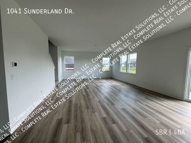 Building Photo - 1041 Sunderland Dr