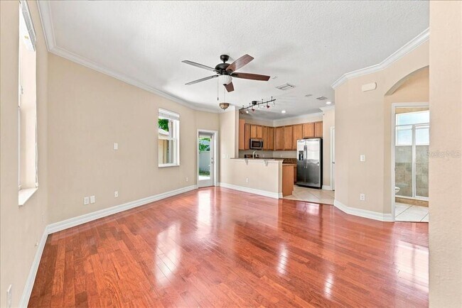 Foto del edificio - 2403 S Shine Ave