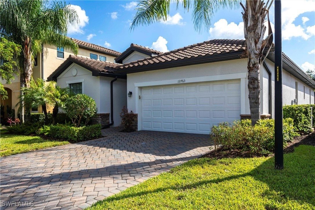 Primary Photo - 12763 Fairington Way