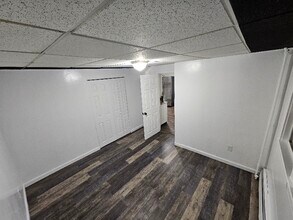 Building Photo - 43 4th Ave