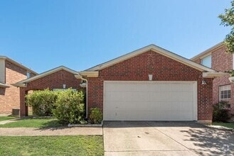 Building Photo - 3113 Candlebrook Dr