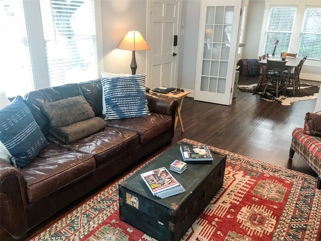 Foto del edificio - 210 Tabor St