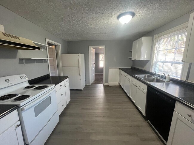 Foto del edificio - 800 Spring St