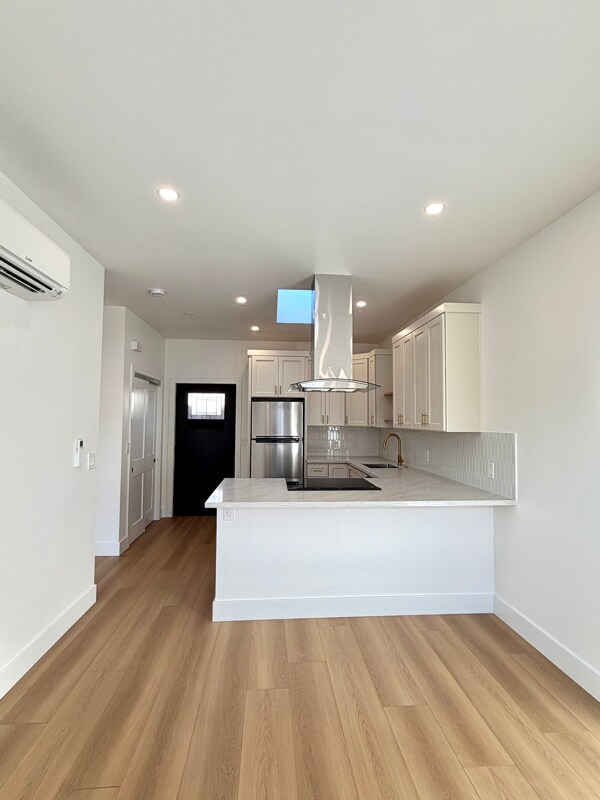 Foto del edificio - 6619 Pecan Ave