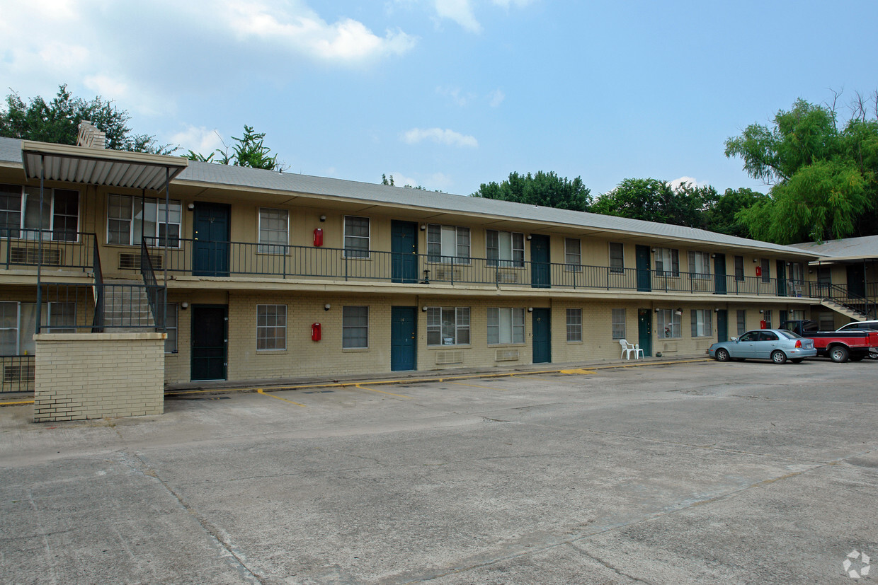 Primary Photo - Park Terrace Apartments