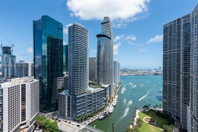 Foto del edificio - 77 SE 5th St