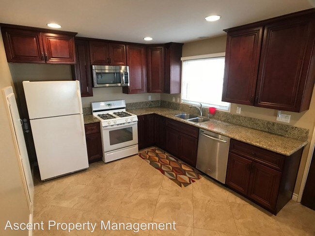 Foto del edificio - 2454 Brant St