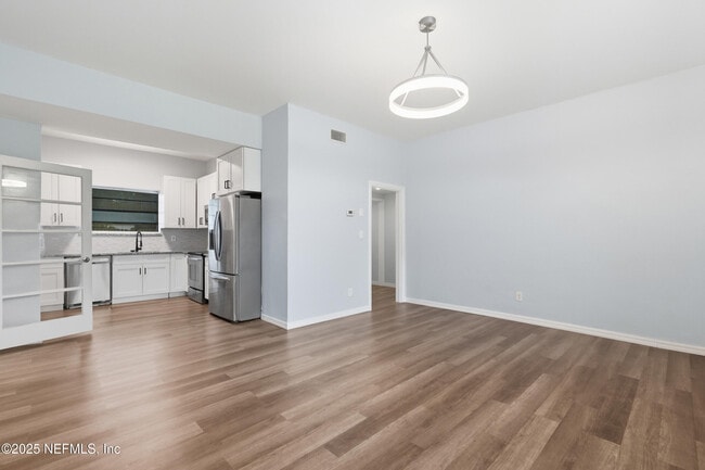 Building Photo - 6167 Fordham Cir E