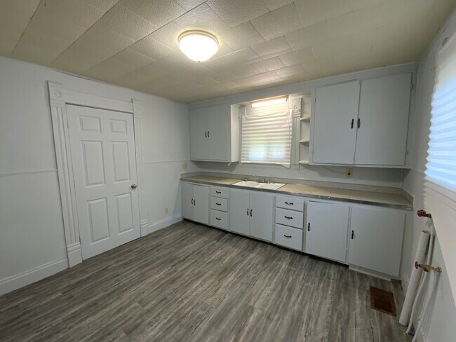 Foto del edificio - 610 Harmon St