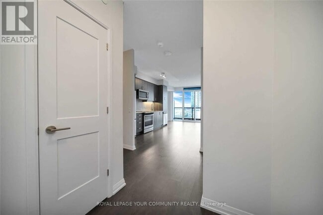 Photo du bâtiment - 7895-7895 Jane St