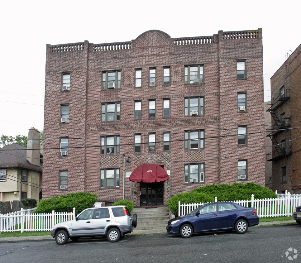 Building Photo - 449 Mountainview Ave